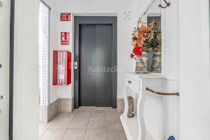 Foto 4293e357-7576-45d3-b662-28b335f1fa59. Ático exclusivo ático con 97 m2 de terraza y vistas a sierra nevada en barrio periodistas en Granada