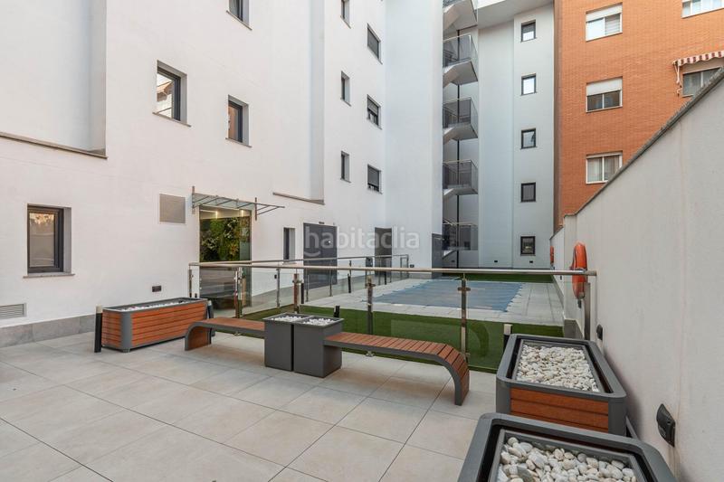 Foto 755bf7e8-f7be-43d4-89ef-7a4d3e0761f5. Ático exclusivo ático con 97 m2 de terraza y vistas a sierra nevada en barrio periodistas en Granada
