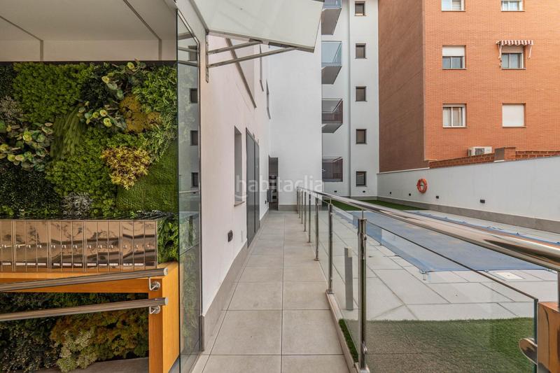 Foto 878a3ac2-c0fd-48e3-a60c-de2f6d49dc5c. Ático exclusivo ático con 97 m2 de terraza y vistas a sierra nevada en barrio periodistas en Granada