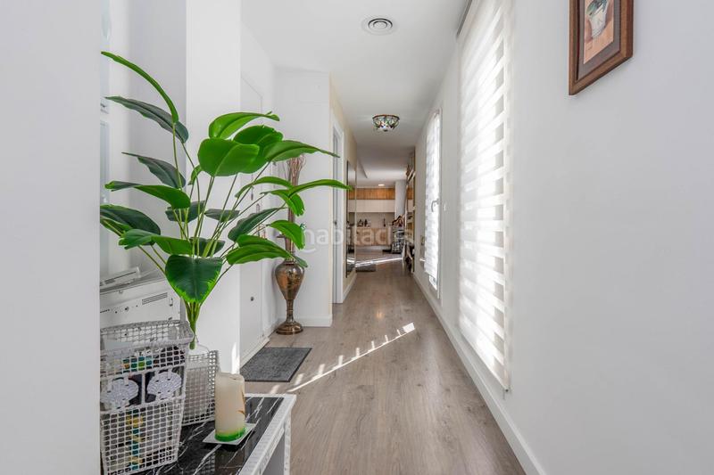Foto b91e877f-9494-4a80-83bc-4ca85cb97b5c. Ático exclusivo ático con 97 m2 de terraza y vistas a sierra nevada en barrio periodistas en Granada