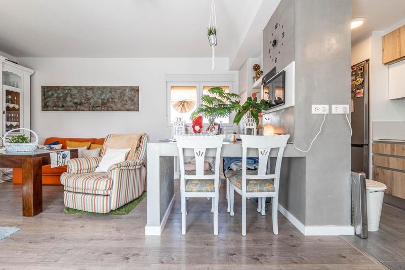 Foto d0140047-318b-4d6e-9389-9bf61890f954. Ático exclusivo ático con 97 m2 de terraza y vistas a sierra nevada en barrio periodistas en Granada