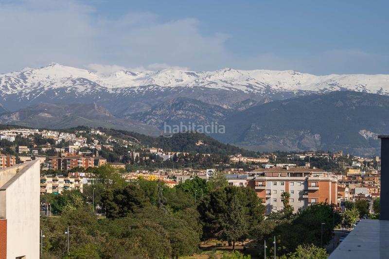 Foto ebe18a49-3409-443a-958c-6d8c94d77654. Ático exclusivo ático con 97 m2 de terraza y vistas a sierra nevada en barrio periodistas en Granada