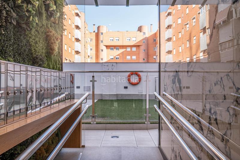 Foto f0625b7a-50de-4776-817b-762c3943e7a5. Ático exclusivo ático con 97 m2 de terraza y vistas a sierra nevada en barrio periodistas en Granada