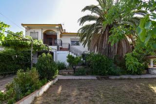 Xalet  Ur el puntal - g-1. Villa con 3 viviendas en urbanización el puntal