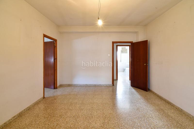Foto 5b4a6d35-36ac-49d3-9aaa-a5dd581c930e. Casa amb aparcament a Maracena
