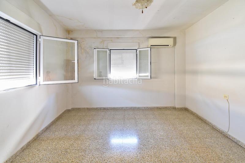 Foto 74b5dbc6-67e2-4ea9-ab19-c9fb4de72ec0. Casa amb aparcament a Maracena