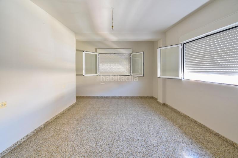 Foto fed9990c-d892-4667-b5f0-77f0de61b51b. Casa amb aparcament a Maracena