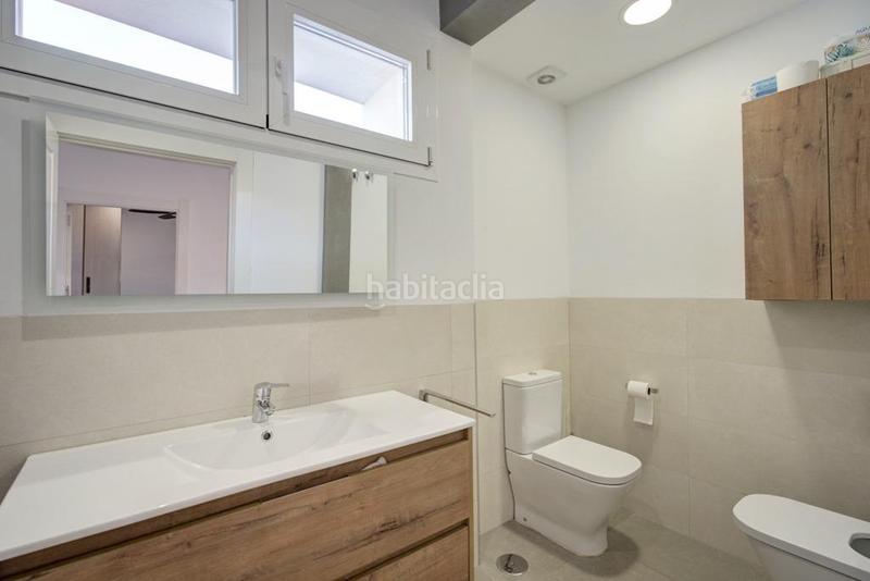 Foto 4f6420d6-a1e1-40b3-b920-b577200b6641. Casa adosada espectacular casa en zona sanders en Granada