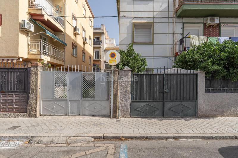 Foto 34c04b51-0d00-4d30-b9a6-b3e14e688535. Piso en calle agustin lara 5 aqui esta la vivienda que esperabas, vergeles piso reformado con plaza de aparcamiento y trastero en Granada