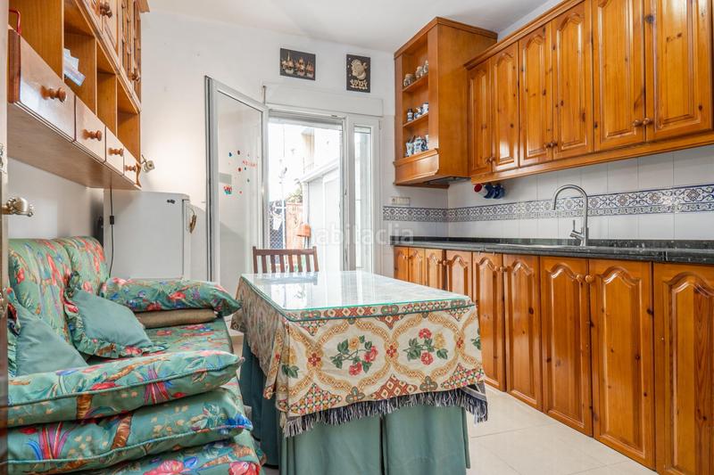 Foto 37e1b830-6d01-42b7-ac36-971faaa7d706. Piso en calle agustin lara 5 aqui esta la vivienda que esperabas, vergeles piso reformado con plaza de aparcamiento y trastero en Granada