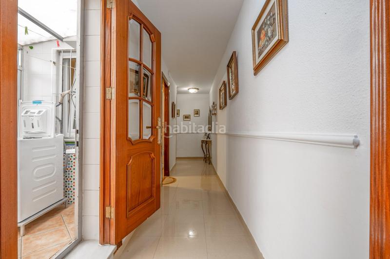 Foto c73d9a6e-d679-43b3-8c04-f0ed6d28c711. Piso en calle agustin lara 5 aqui esta la vivienda que esperabas, vergeles piso reformado con plaza de aparcamiento y trastero en Granada