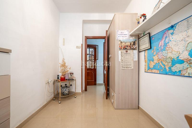 Foto d241e717-68ea-48bd-8141-3706265412aa. Piso en calle agustin lara 5 aqui esta la vivienda que esperabas, vergeles piso reformado con plaza de aparcamiento y trastero en Granada