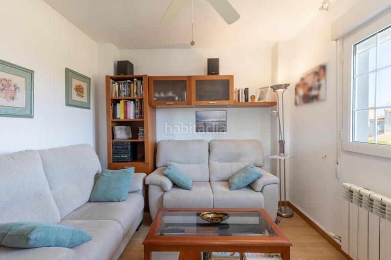 Foto f25bd7c9-afc4-4ee9-8755-24d8844c793c. Chalet en calle calle del lirio precioso chalet independiente en Gójar