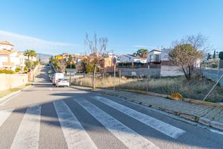 Terreny residencial a Calle calle de altea 28. Venta de solar urbano, urbanización cortijo de la luz