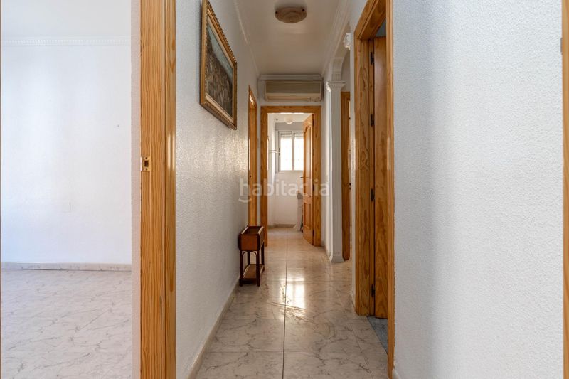 Foto 286f58cb-0f20-4f45-b550-493d1c23e577. Casa edificio en venta oportunidad de inversión en Guadix