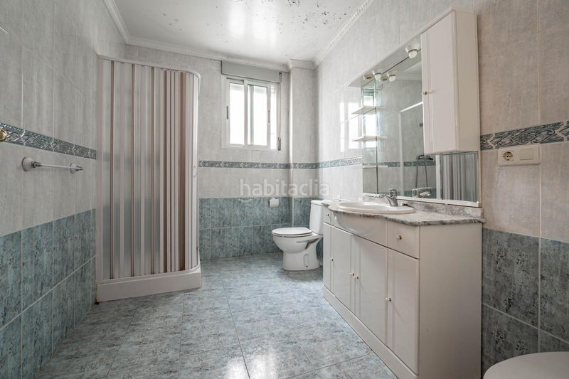 Foto 391d62d1-3050-49a2-8e48-fbadfbfa0d0a. Casa edificio en venta oportunidad de inversión en Guadix