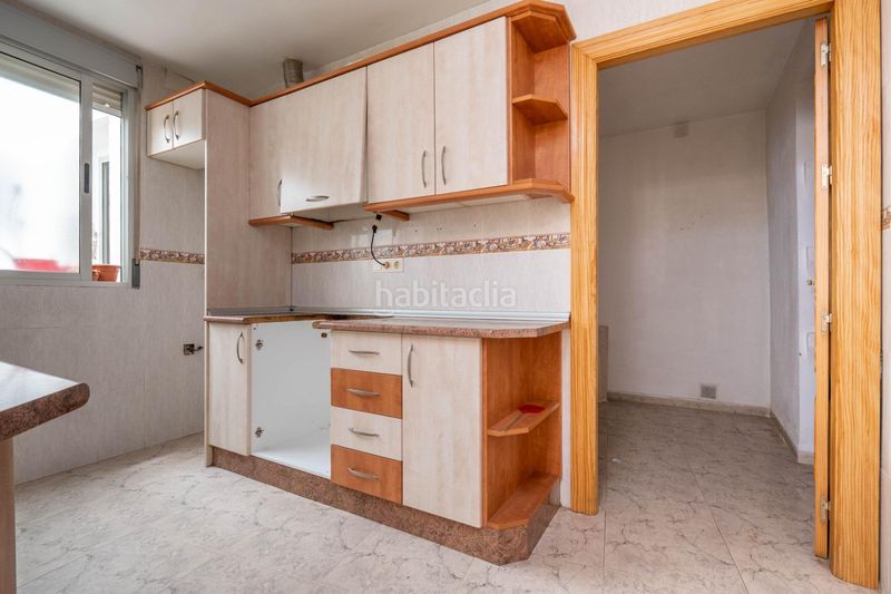 Foto 615d85a1-01f0-4fad-a7c0-709224858b62. Casa edificio en venta oportunidad de inversión en Guadix