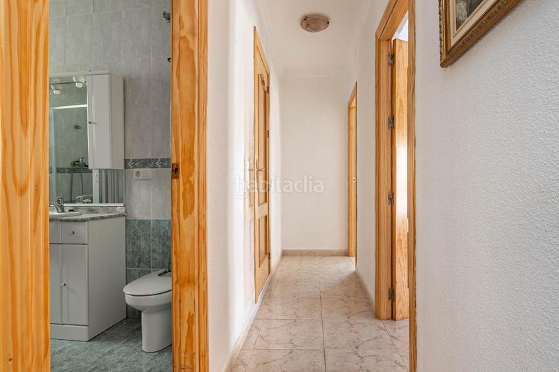Foto 6fd1cd27-6fd8-4154-90ea-7cdb5ceccdb8. Casa edificio en venta oportunidad de inversión en Guadix
