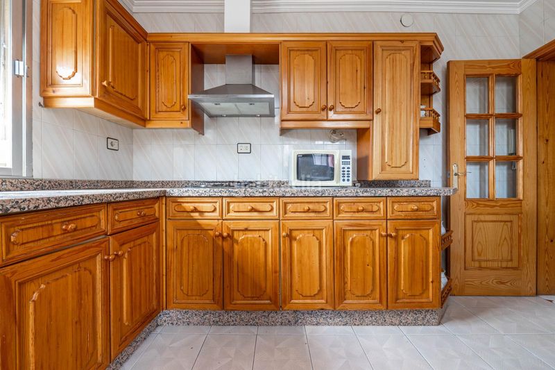 Foto 9e93b9ba-1472-48ac-92ea-60d72cd3f23d. Casa edificio en venta oportunidad de inversión en Guadix