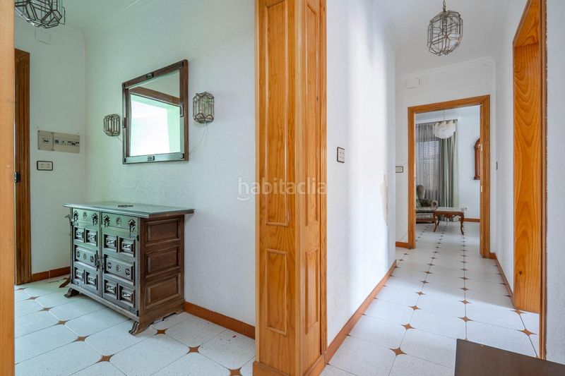 Foto cbc64a1f-0559-4004-82cc-46d5f23c8510. Casa edificio en venta oportunidad de inversión en Guadix