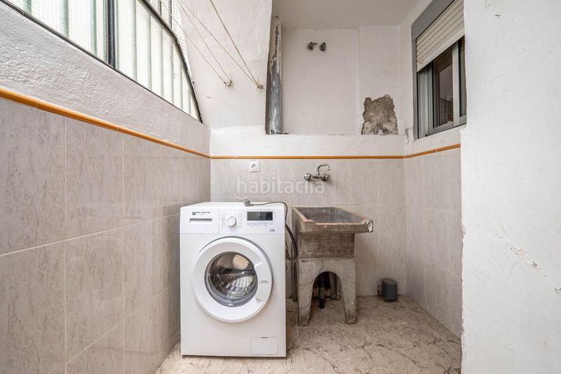 Foto fcc34547-7a4e-40b1-85cb-92b160687ed9. Casa edificio en venta oportunidad de inversión en Guadix