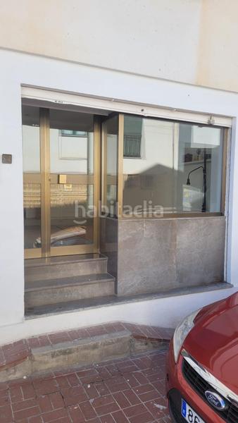 Foto 8dc9d921-ce27-4793-8f19-cd98add56af9. Lloguer local comercial a Bola de Oro Granada