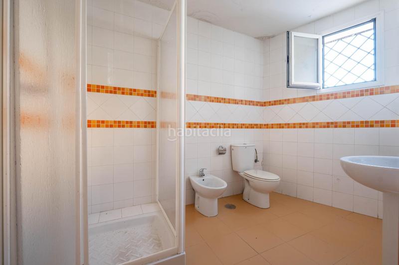 Foto 3a2a8720-d3cd-4a84-b75b-eb78f0c13972. Casa aparellada amb calefacció aparcament piscina a Granada