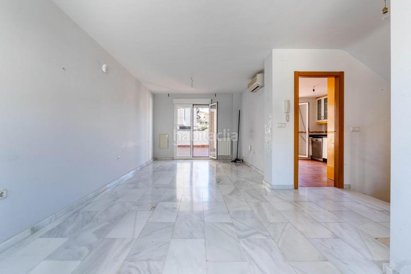 Foto 9caa8702-96c1-4730-8d35-9d79199b14b8. Casa aparellada amb calefacció aparcament piscina a Granada