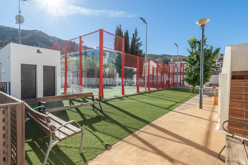 Foto 9da26f2f-d44c-4627-a50a-760396cf651c. Casa aparellada amb calefacció aparcament piscina a Granada