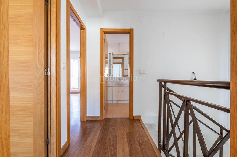 Foto c5deafaa-0d3c-4435-9b67-9ff55f812f0b. Casa aparellada amb calefacció aparcament piscina a Granada