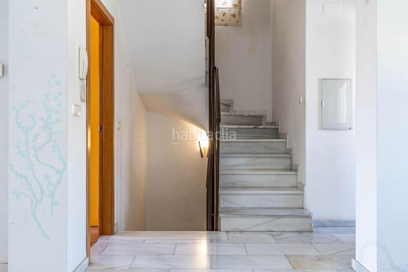 Foto cdbafedc-75f0-4099-b61b-c9fc5ac0fddc. Casa aparellada amb calefacció aparcament piscina a Granada