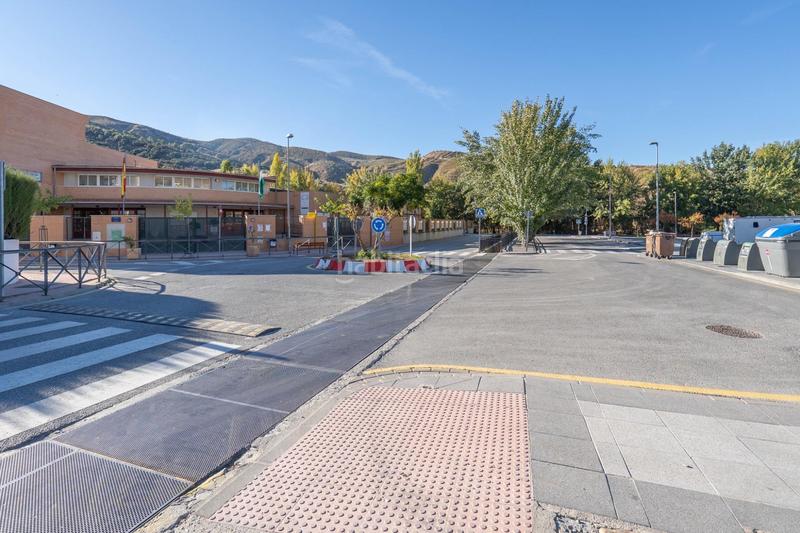 Foto ee038c0b-a07f-495e-a76f-224239eb8abe. Casa aparellada amb calefacció aparcament piscina a Granada