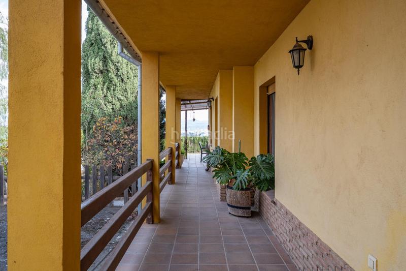 Foto dcac348c-686a-4ffc-aa43-bca096d65b57. Chalet in calle calle buenos aires (ur.el arenal) 69 in Alhendín