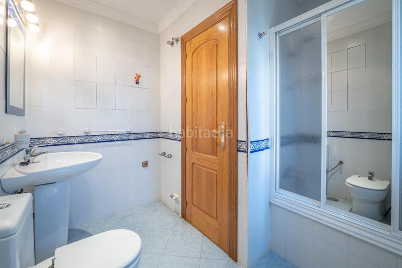 Foto 71d1adbc-fb54-4764-839f-53e7a3462467. Chalet with parking in Huétor Vega