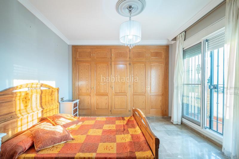 Foto b4919eb1-60da-4aa0-a03a-e4f28390cf7e. Chalet with parking in Huétor Vega