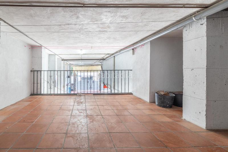 Foto c9e4e747-6d41-4b27-b36a-45817d40d070. Chalet with parking in Huétor Vega