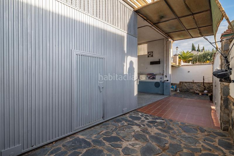 Foto eb986d5e-78a5-4ca2-b054-1616d03ecfe2. Chalet with parking in Huétor Vega