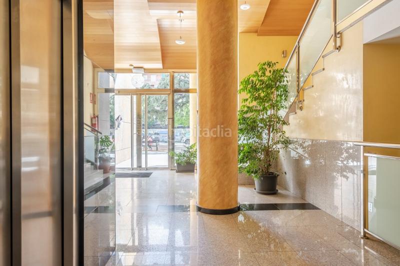 Foto 22a9fb0f-8126-4e3c-adc8-a0e51cf721be. Aparcament cotxe a Parque Lagos Granada