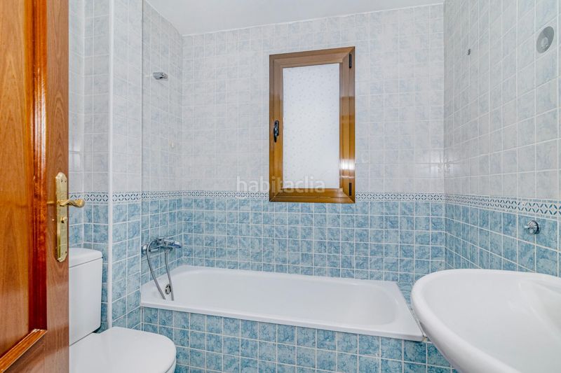 Foto d13934fd-f1ba-4cc0-88e1-b1669b10aa37. Pis a La Zubia Ciudad Zubia (La)