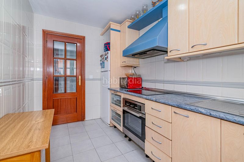 Foto 45b709bb-cca2-4562-a9a1-6e483b8e52ab. Pis a La Zubia Ciudad Zubia (La)