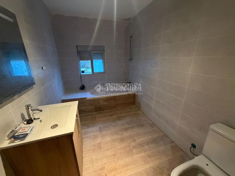 Foto 7a88c32f-890a-4aba-aaf6-0a5f2c7ffafd. Casa aparellada a Dehesilla de Calamón - Campomanes Badajoz