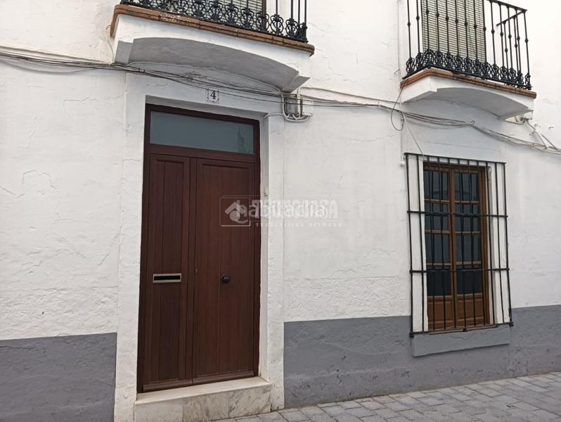 Foto 1c9aaece-2232-4d25-b62b-5ad73bf11281. Casa aparellada a Olivenza