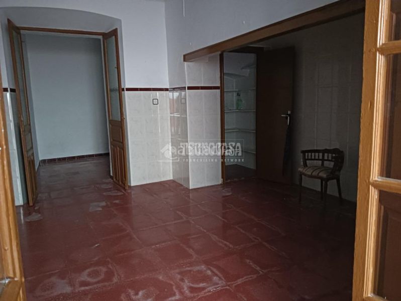 Foto 49aefa94-62d9-4c90-ac2f-6f80135aa882. Casa aparellada a Olivenza