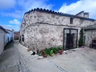 Doppelhaus in Zorita. Casa en venta en zorita