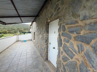 Bauernhof in Codosera (La). Casa rural en venta en la codosera