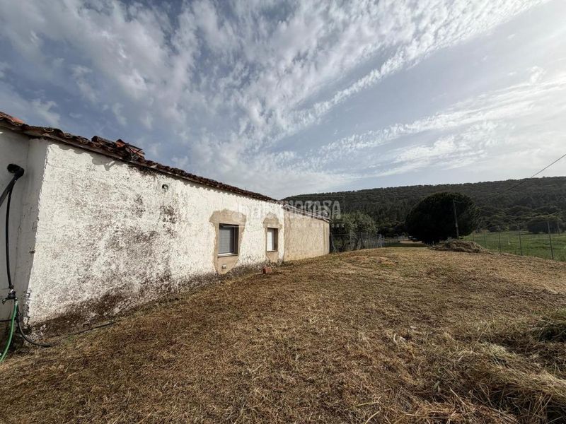 Foto ec1c6eca-6363-4414-acaa-e93f7043fd75. Masia a Codosera (La)