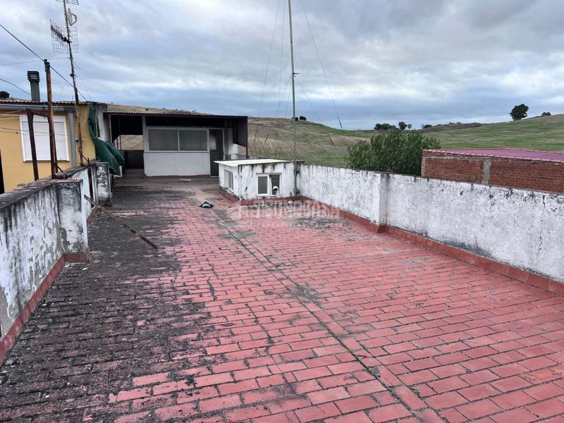 Foto 7c793acd-2ab5-4181-ad4b-bc7abf683872. Casa aparellada a Dehesilla de Calamón - Campomanes Badajoz