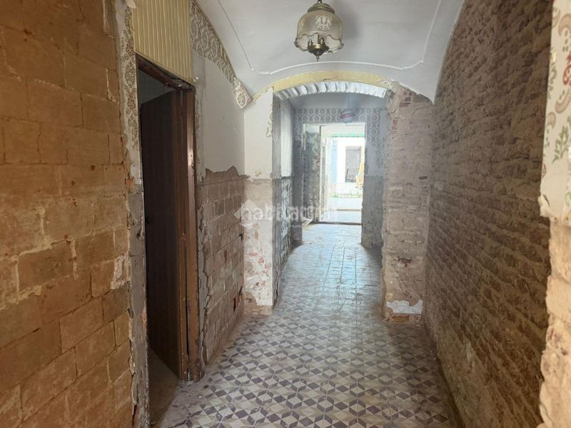 Foto 01e5ee2f-a8fb-4f1a-925c-bb4f480b7708. Casa aparellada a Montijo