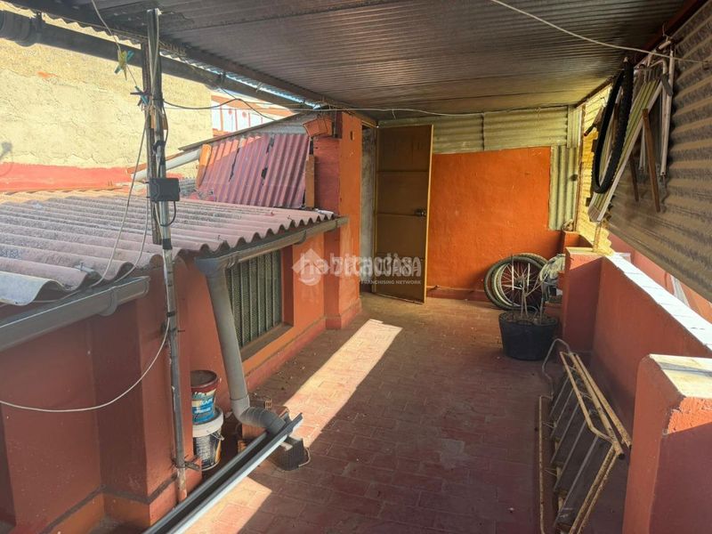 Foto d014f0b9-a3ab-4030-9f56-0e2d33324b9d. Casa aparellada a Cerro de Reyes Badajoz