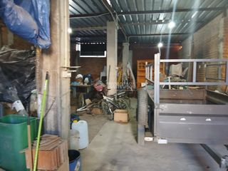 Local Comercial a Dehesilla de Calamón - Campomanes. Nave en venta en badajoz